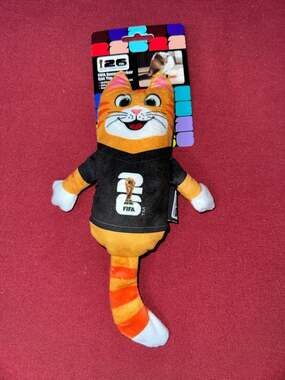 No.20 FIFA Soccer Kicker Cat Toy